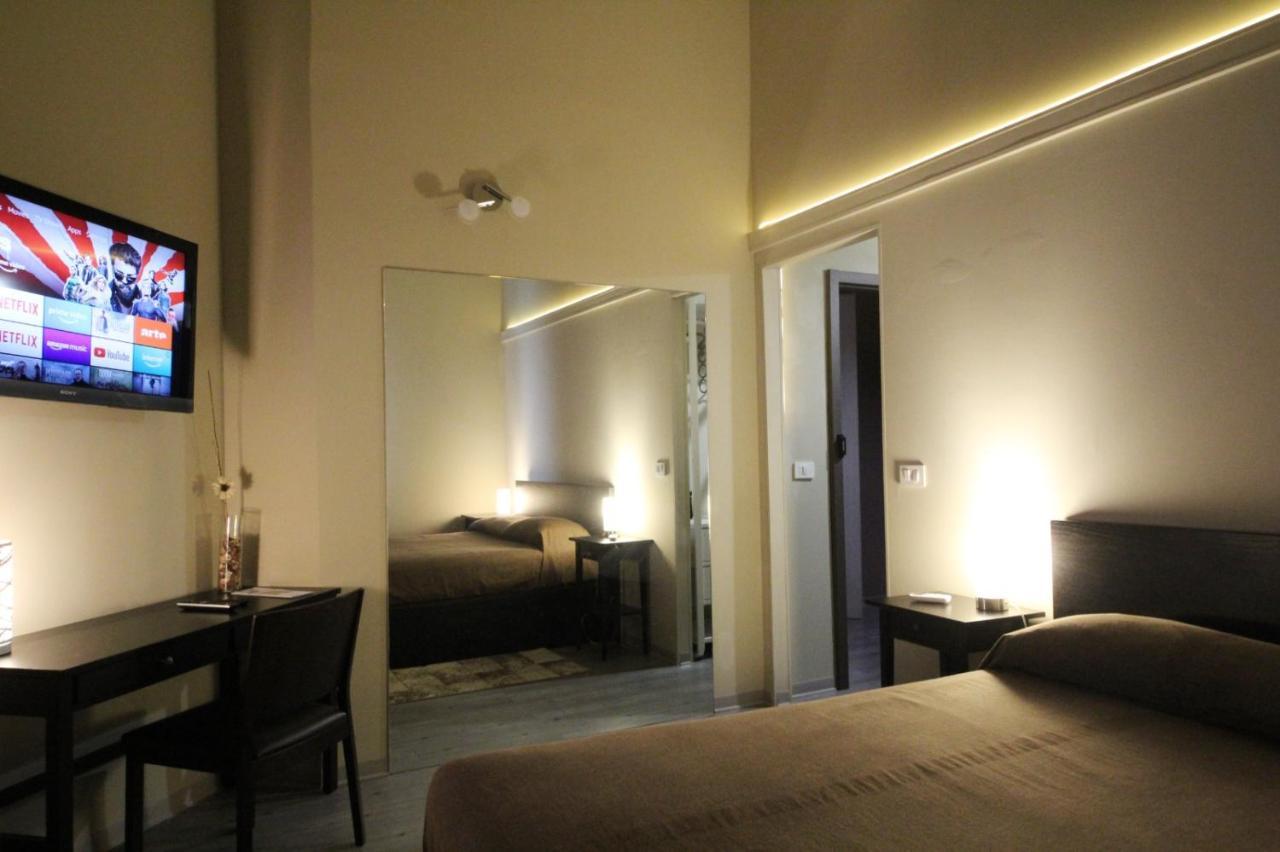 Hotel Dimora Nettare Brindisi Zewnętrze zdjęcie