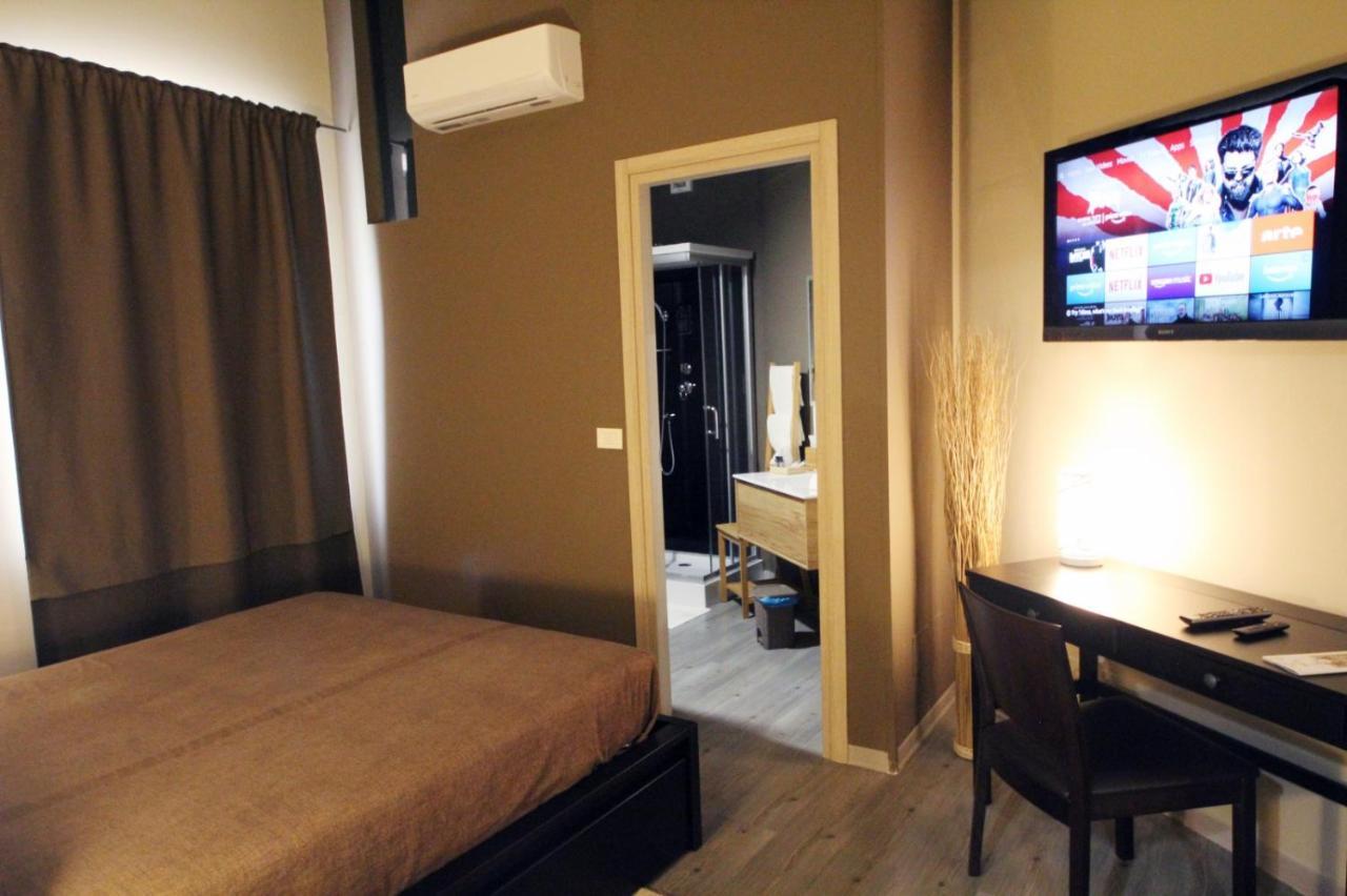 Hotel Dimora Nettare Brindisi Zewnętrze zdjęcie