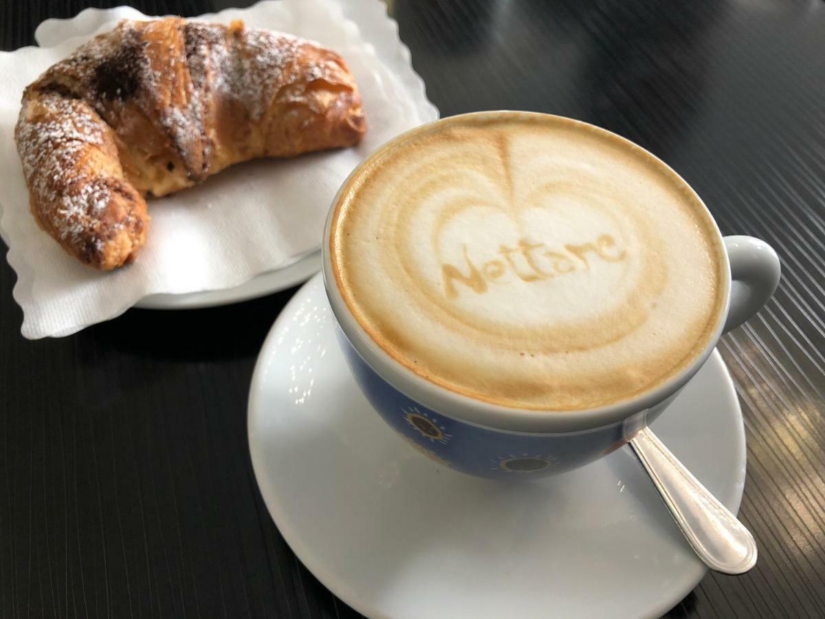 Hotel Dimora Nettare Brindisi Zewnętrze zdjęcie